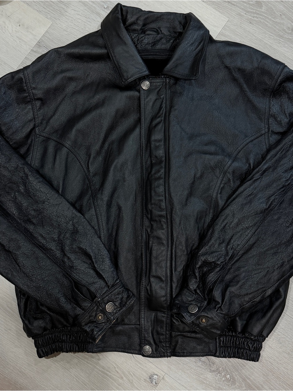 OSCAR PIEL Men's Black Leather Bomber Jacket - Classic Casual Coat